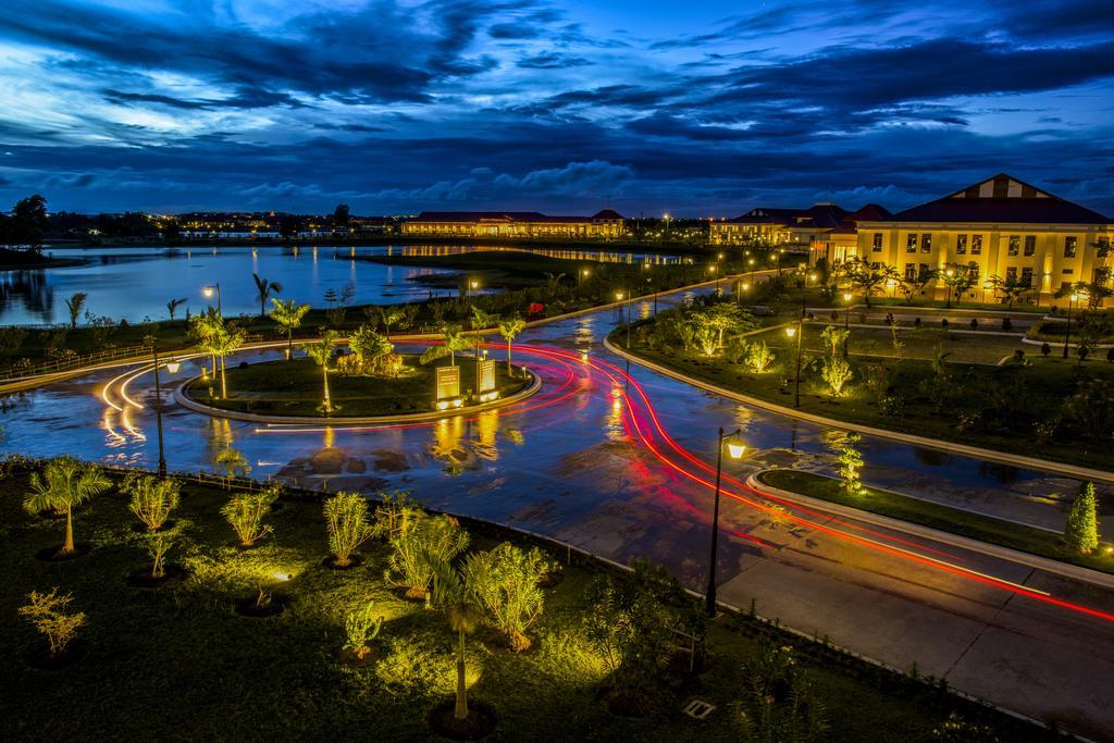 Horizon Lake View Resort Naypyidaw Exterior photo