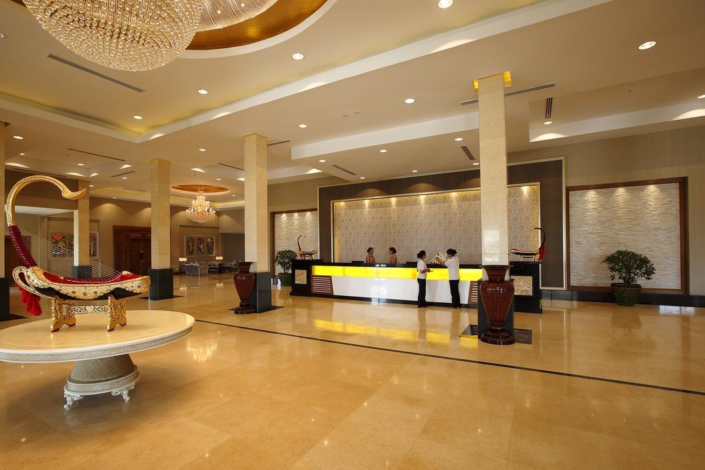Horizon Lake View Resort Naypyidaw Exterior photo